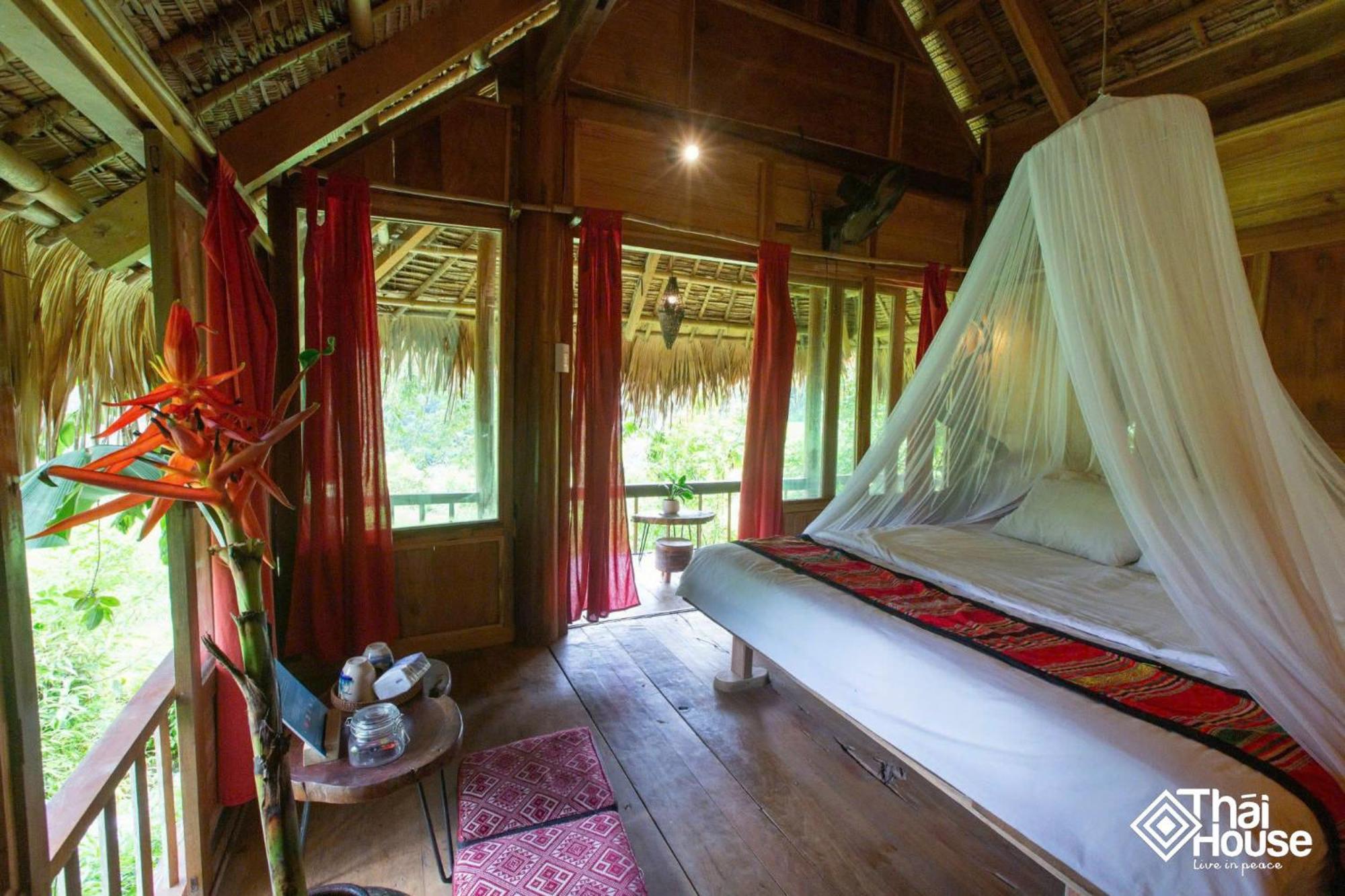 Thai House Pu Luong - Century Old Stilt House With Terrace Views Huong Ba Thuoc Kültér fotó